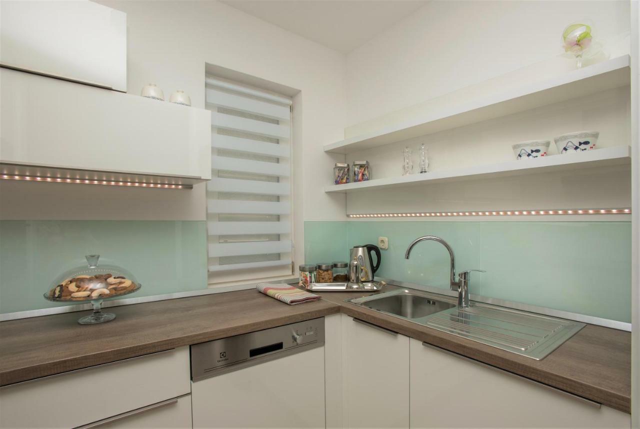 דירות מאקרסקה Andor - Lux, Two Beautiful Terraces With Sea & Sunset View מראה חיצוני תמונה